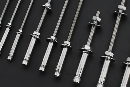 超長螺栓連接時是否需要特殊工具?扳手不可少!